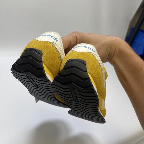 Reebok Classic AZ Women Running Casual Retro Shoes Yellow / Gold Size 7 US New - Picture 8 of 11